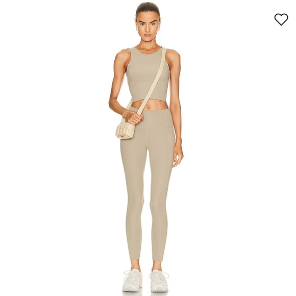 NWT Varley Let's Move Valerie Bra in Seneca Rock Size Medium - Picture 13 of 15